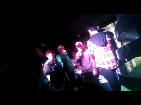 Mike y Suop vs Mote y ?? - Dieciseisavos - batalla de gallos Salamanca