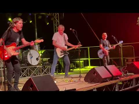 Diaframma, blu petrolio, 25 luglio 2024, Sanguinetto Verona