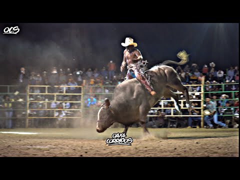 El Chompas De La Guadalupe Riding the Double-Faced Bull $200,000 First Place “Rancho la Guardia”🤠