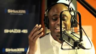 Wayne Brady Kills 5 Different Beats on Morning Show Freestyle