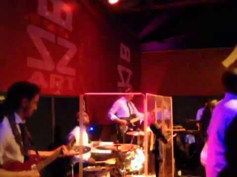 HiGHER feat. Elodie J @ Bizzart "Rude Boy" Rihanna