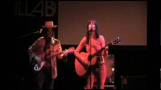 The Cherry Bluestorms - Just A Kiss Away @ Dakota