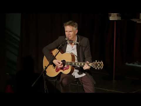 Janek Ledecký - Sliby se maj plnit o Vánocích (live) | M.K. SHOW