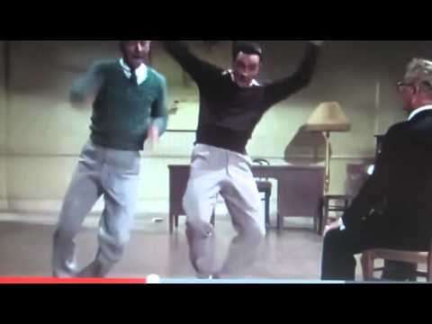 Gene Kelly & Donald O'Connor dancing to "Florentiner March"