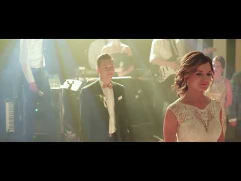 Fabryka Tańca |  Romantyczny Walc Magdy i Krystiana | Pierwszy Taniec | Akademia Pierwszego Tańca