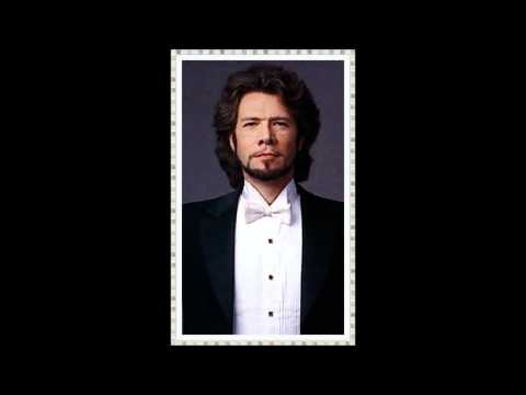 Basso  SAMUEL RAMEY  -  (Händel)  Rinaldo "Sibilar gl'angui d'Aletto"  (Live)