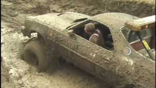 preview picture of video 'Surplus City mud Bog clip1'