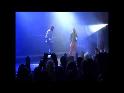 Ezekiel Uglyboy Shake Feat MC Fontz.Live @ Don Omar's concert