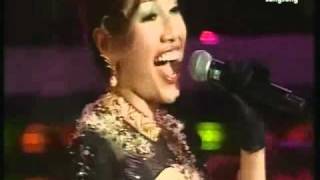 Ning Baizura &amp; Farhan - Asmara (live @ Anugerah Bintang Popular 2010 / ABPBH 2010)