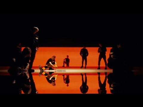 Stray Kids "The Tortoise and the Hare" M/V