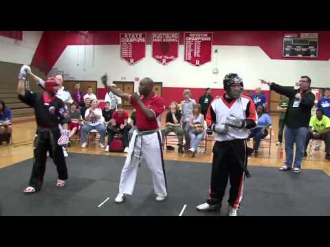 Grand Slam Open 2011 - Chris Walker vs Eli Quenzel Black Belt Sparring Grands Semi Final