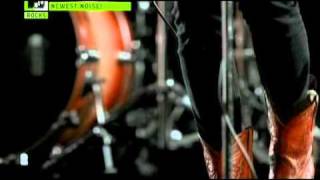 Band Of Skulls - I Know What I Am (official music video)