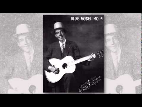 Jimmie Rodgers - Blue Yodel  9 (with Louis Armstrong and Lil Hardin Armstrong)