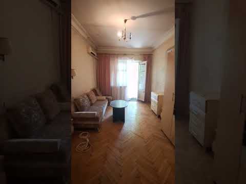 2-комнатная квартира на Жуковского с балконом и паркетом. Центр Одессы