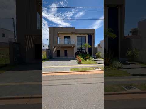 Sobrado com marcenaria planejada , a venda no cond.  Jardins Capri / Sen. Canedo Go. (62)982449740