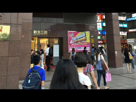 Taipei, Taiwan 🇹🇼 | Loja de departamentos Shin-Kong Mitsukoshi (Estação Taipei) e arredores à noite