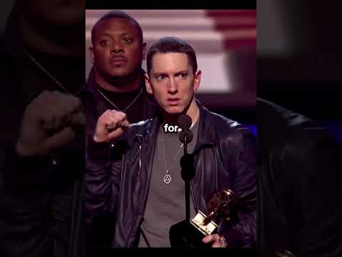 EMINEM DEFENDS TAYLOR SWIFT FROM KANYE WEST MIC SNATCH INCIDENT! 🔥#eminem #rap #kanyewest