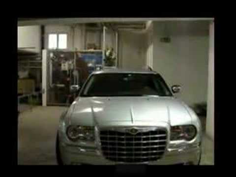 Chrysler 300c Auto-leveling HID lights