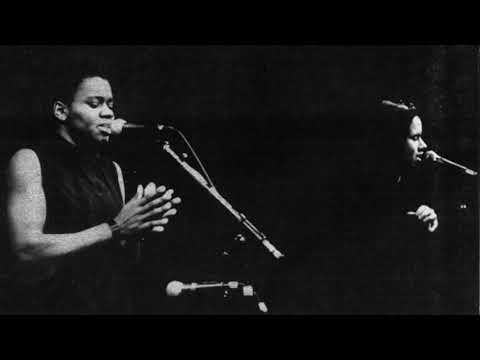 Natalie Merchant of 10,000 Maniacs Live at Donmar Warehouse, London - 1988 (Tracy Chapman opening)