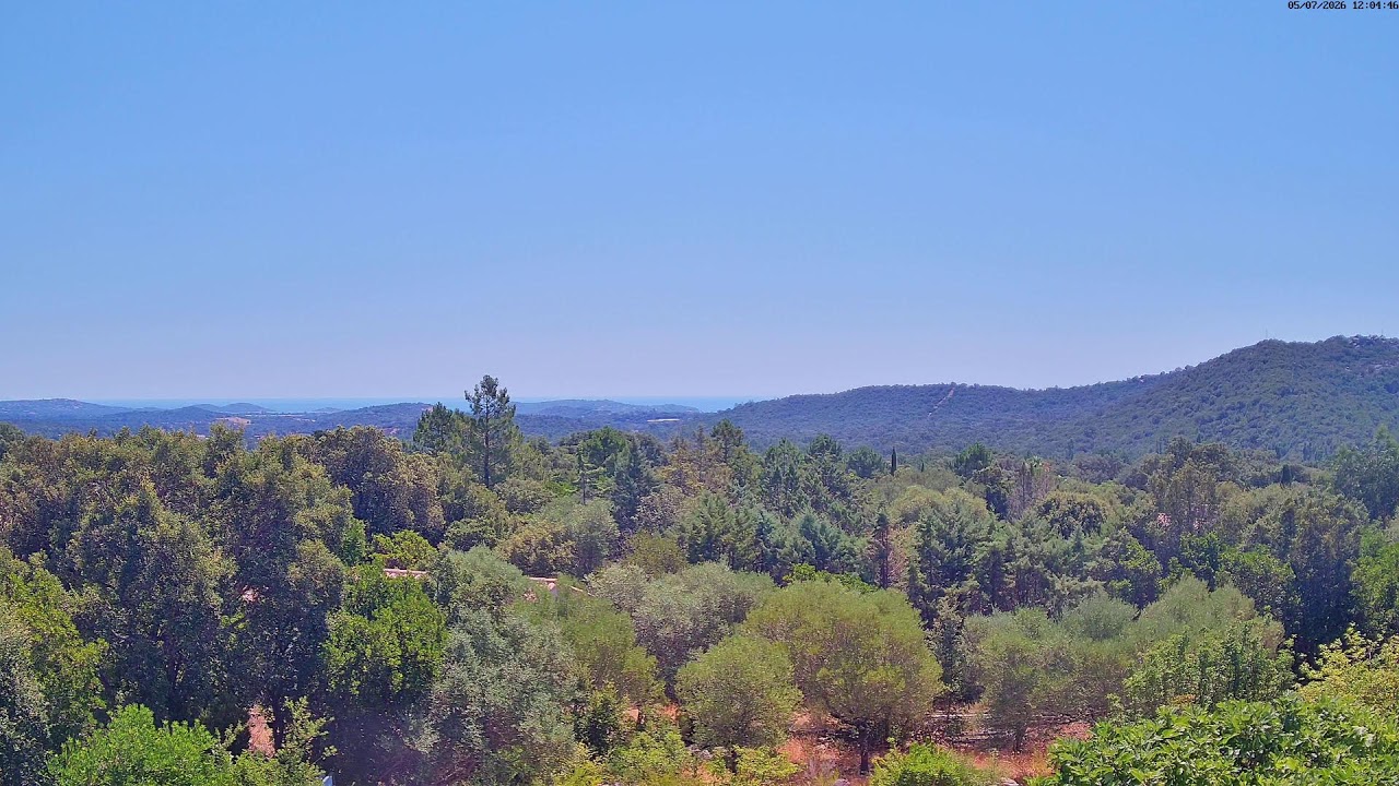 Live webcam view of Panorama montañoso de San Gavino di Carbini