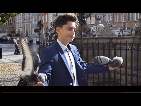 Adam Kaczmarek . TELEDYSK  " Arivederci Roma. N O W E.