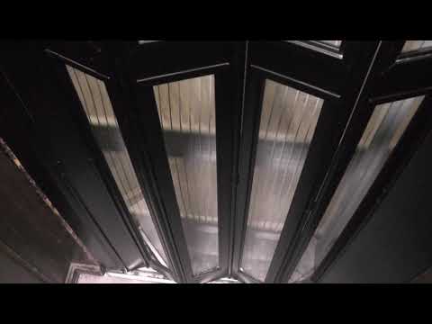 Classic (MB: PH-Company 2008) Gated traction elevator @ Götgatan 21, Stockholm, Sweden!