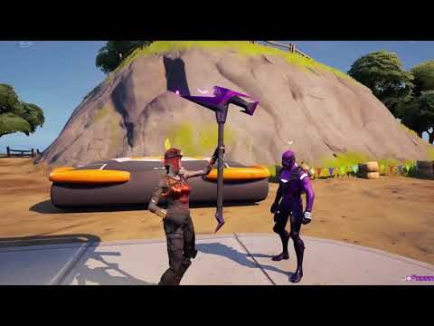 Fake Renegade Raider Flexes Raiders Revenge Pickaxe in Party Royale (Pickaxe Battle)