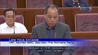 Low Thia Khiang says govt driving with "upside down" population road map - 07Feb2013