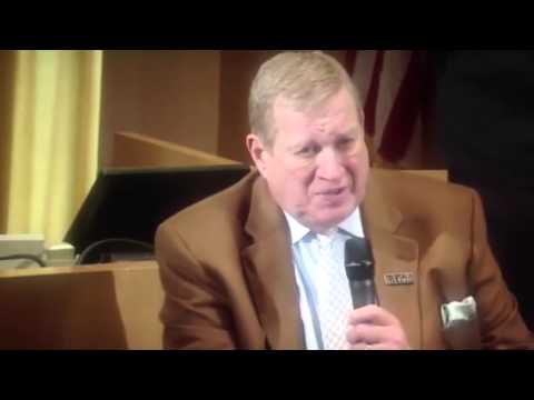 Ken Howard, SAG-AFTRA Pres, mocks actors not working as series regulars