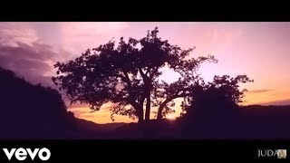 Shakira - Pienso en ti (Music Video)