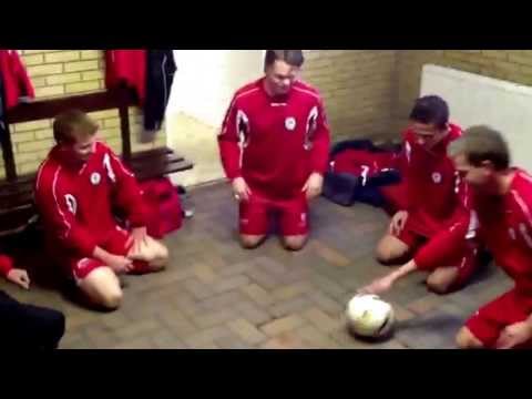 Kozakken Boys 3 speelt het kopspelletje