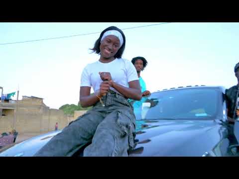 ELZO CHAMPION – CLOCHARD | Street Clip