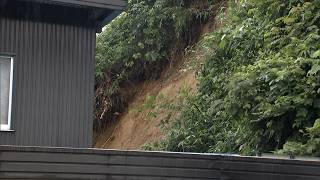 6月27日【びわ湖放送ニュース】住民ら一時避難　甲賀市　山の斜面の土砂が崩れる