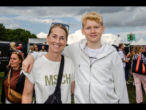 Camilla Martins søn følger trop med badminton