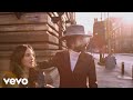 Leiva, Ximena Sariñana - Histéricos