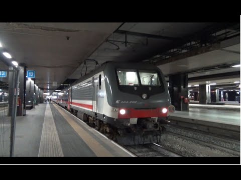 La partenza nel silenzio di Roma Termini della E464.292 sull' ICN 35717 (ex 1955)!