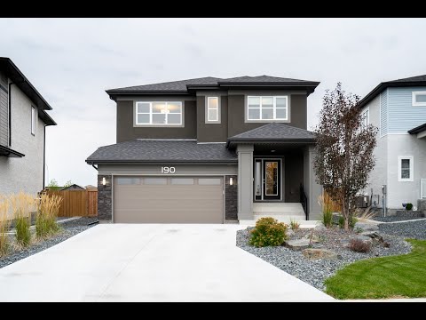 190 Springwater Road in Beautiful Bridgwater Lakes!