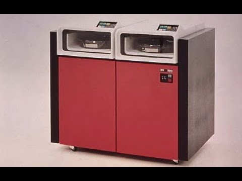 Mainframe disk devices from the beginning of IBM S/360 to today - M177