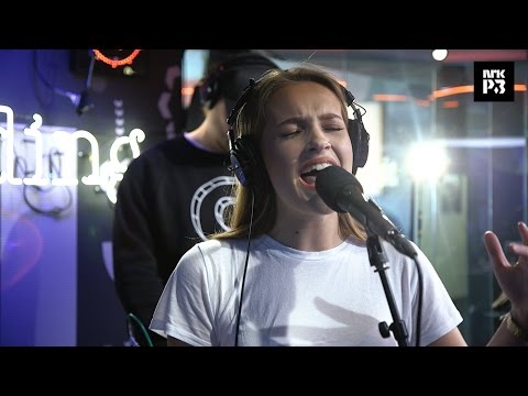 P3 Christine Live (2017): Future Duper ft. Hilde "Håper du har plass" (Cezinando cover)