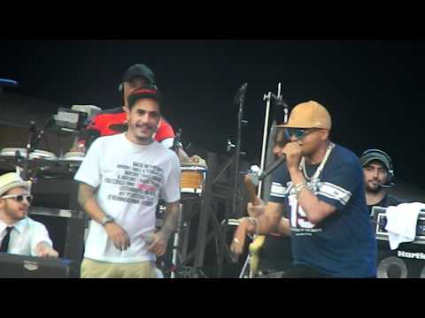 Fernandinho Beatbox com Marcelo D2 no Swu 12/11/2011