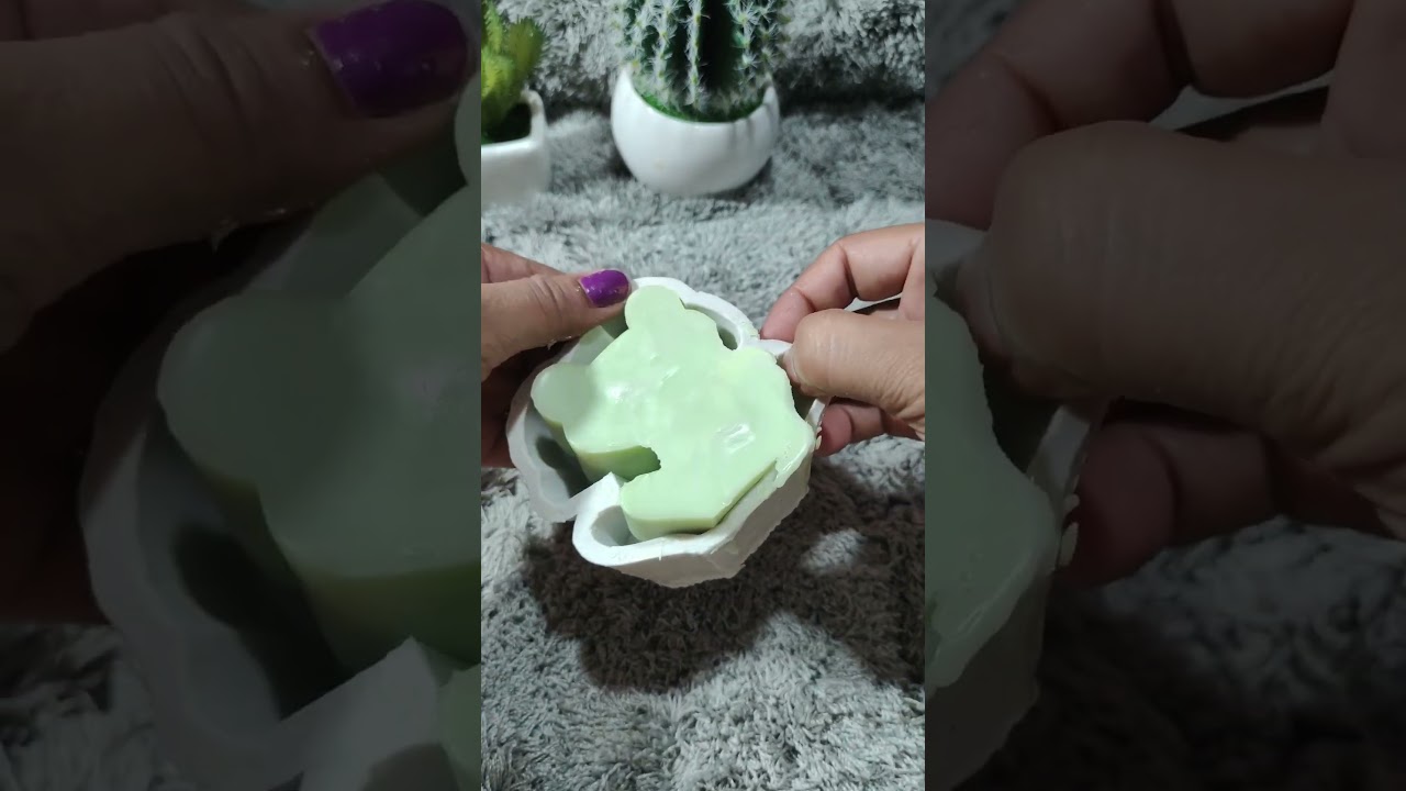 🐸 Cute Frog Animation | Green Cartoon Character Design ✨#diy #shorts #shortvideo #candlemaking