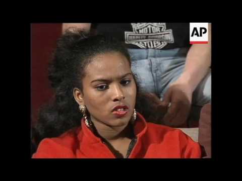 Frank Farian with performers John Davis/Gina Mohammed/Ray Horton and Brad Howell, Farian speaking, g