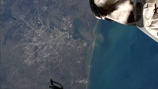Clear skies over Houston, TX 13:30 CST Dec 21, 2021