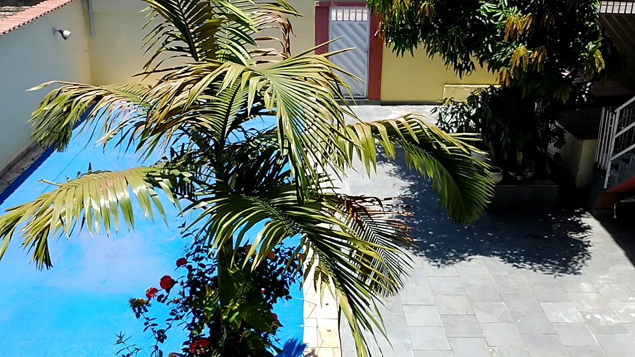 Casa grande  em Irajá (vista alegre) próximo da Vila da Penha - aceitamos uma permuta e proposta