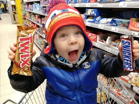 Snickers, Mars, Twix, Bounty, Milky Way Michael is testing Sweets from Czech