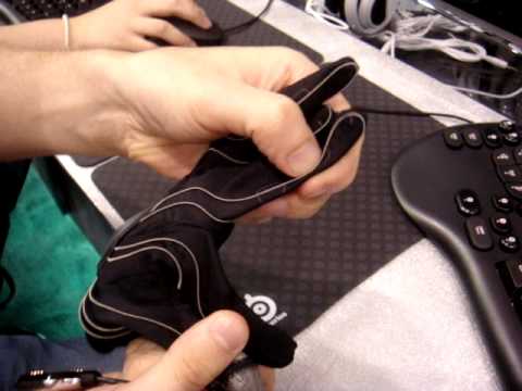 peregrine pc gaming glove