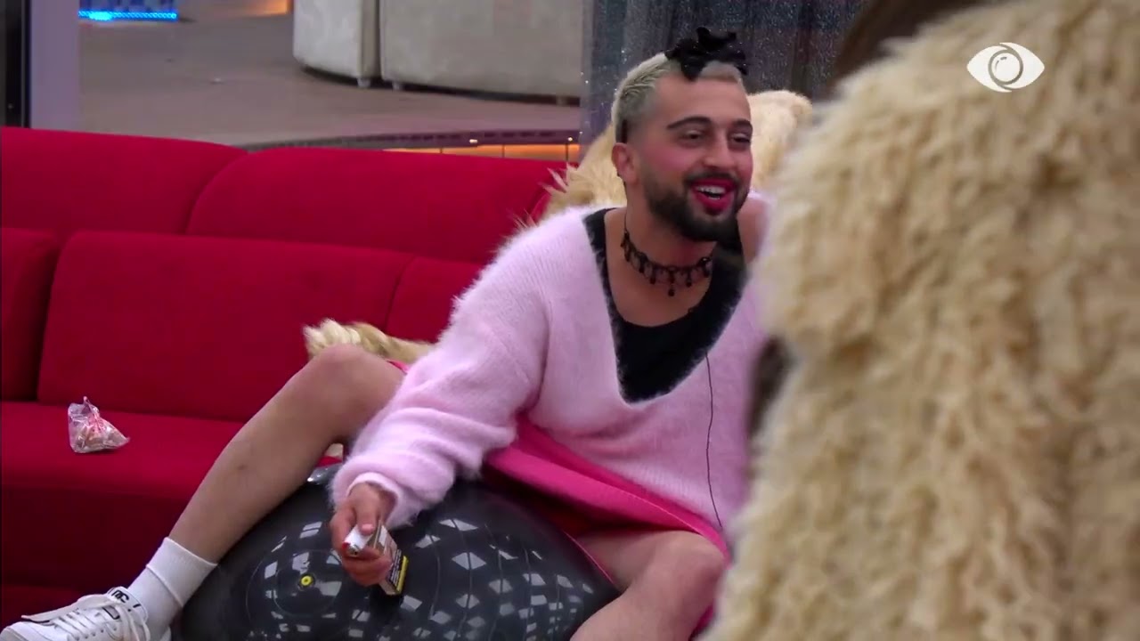 “Sa fëmijë ke?”/ Rozana dhe Danja shkëmbejnë batuta me Gjestin: Njërin e kam me një brazilian…