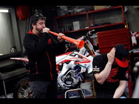 The bits you don't normally get to see - Honda World Motocross Team pre-season photoshoot
