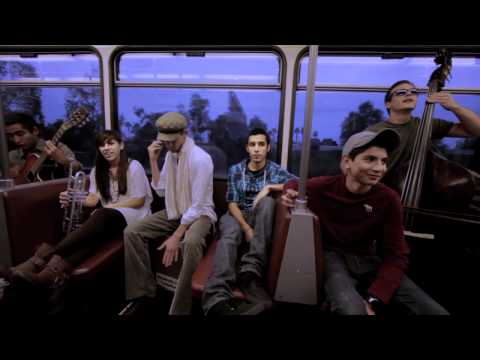 Todo Mundo "La Calle" - A Trolley Show (live performance)