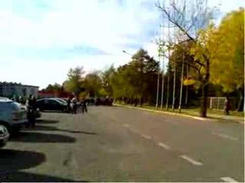 Dni Poręby 2007 cz.17 - Przemarsz uczniów spod UM do MOSiR